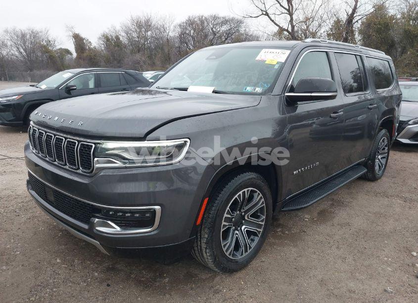 Photo 2 of 2024 Jeep Wagoneer L SERIES II 4X4 (VIN 1C4SJSBP6RS144195)