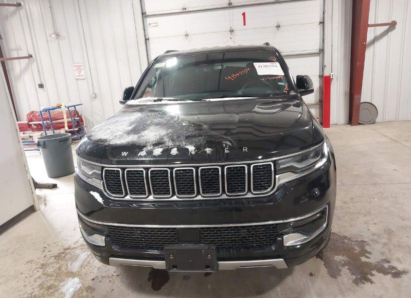 Photo 13 of 2024 Jeep Wagoneer L SERIES II 4X4 (VIN 1C4SJSBP6RS181618)