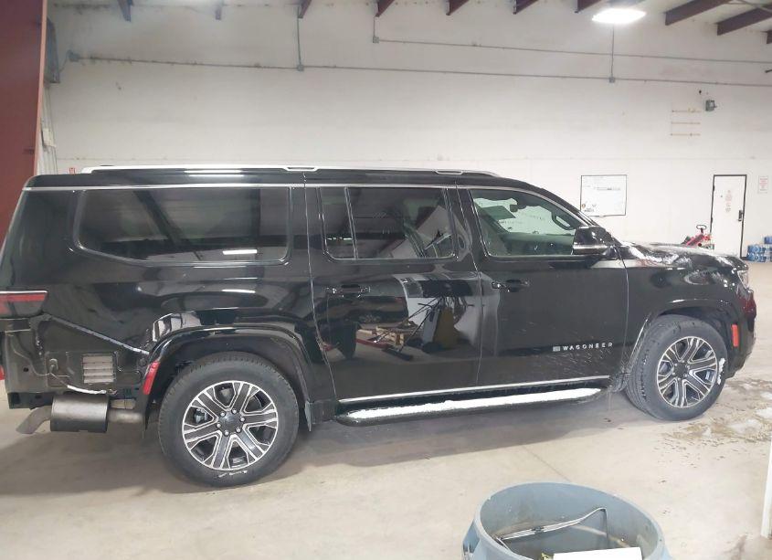 Photo 14 of 2024 Jeep Wagoneer L SERIES II 4X4 (VIN 1C4SJSBP6RS181618)
