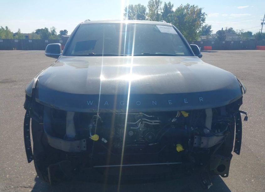 Photo 13 of 2024 Jeep Wagoneer L SERIES II 4X4 (VIN 1C4SJSBP7RS131827)