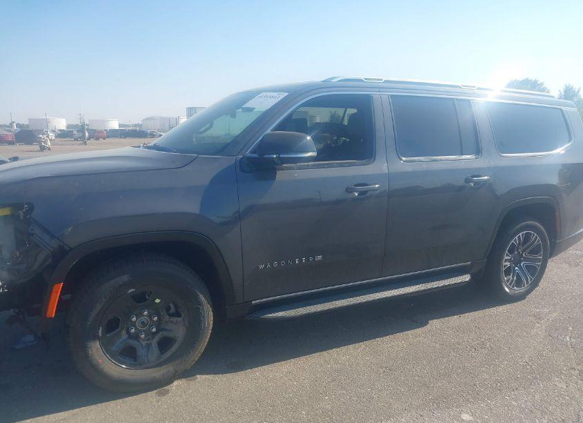 Photo 15 of 2024 Jeep Wagoneer L SERIES II 4X4 (VIN 1C4SJSBP7RS131827)