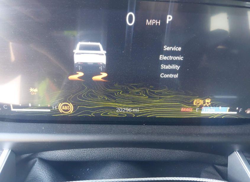 Photo 7 of 2024 Jeep Wagoneer L SERIES II 4X4 (VIN 1C4SJSBP7RS131827)