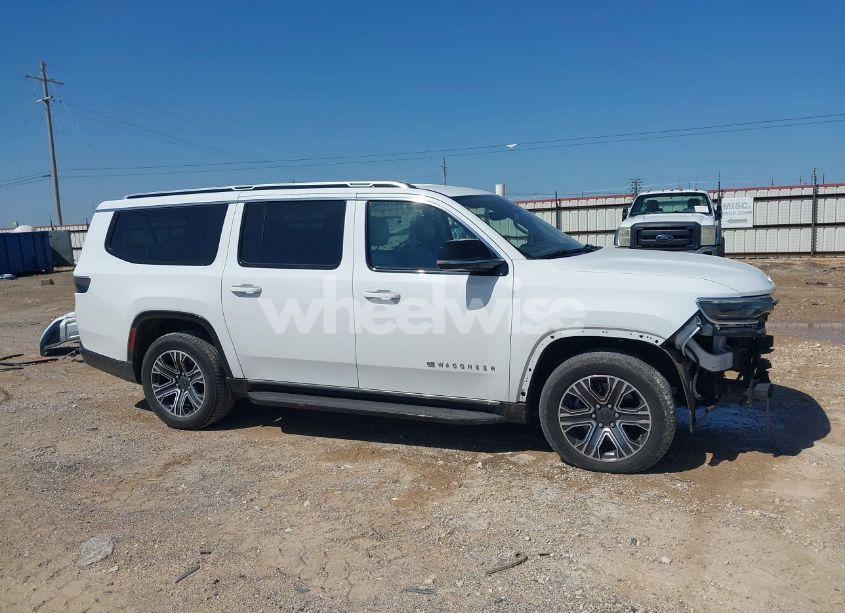 Photo 14 of 2024 Jeep Wagoneer L SERIES II 4X4 (VIN 1C4SJSBP7RS145081)