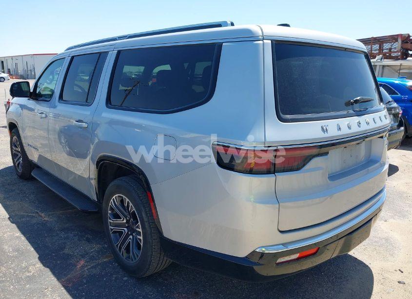 Photo 3 of 2024 Jeep Wagoneer L SERIES II 4X4 (VIN 1C4SJSBP8RS105303)