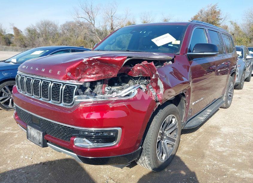 Photo 2 of 2024 Jeep Wagoneer L SERIES II 4X4 (VIN 1C4SJSBPXRS101317)