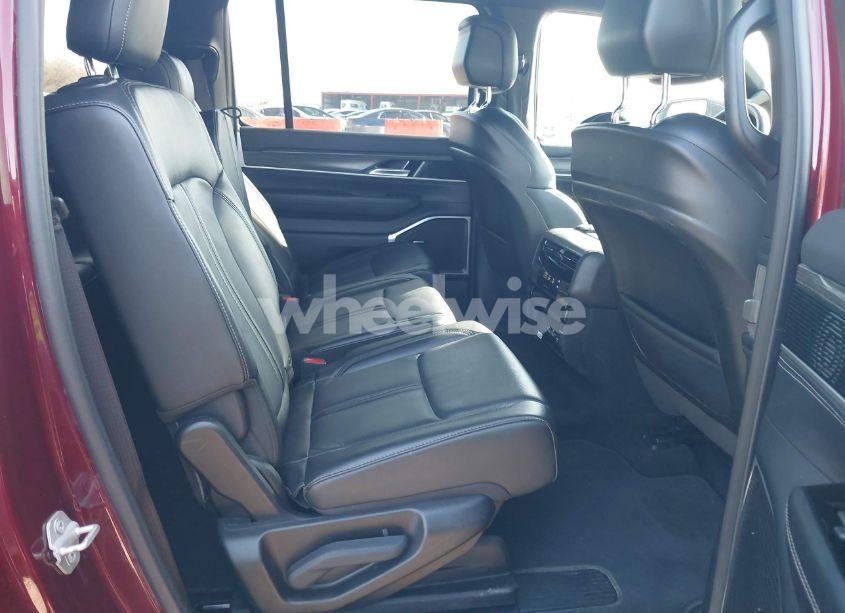 Photo 8 of 2024 Jeep Wagoneer L SERIES II 4X4 (VIN 1C4SJSBPXRS101317)