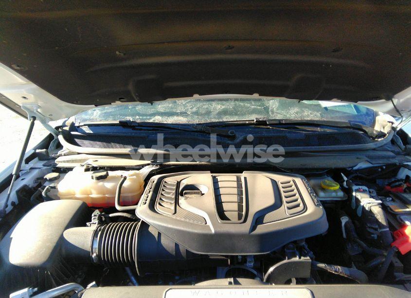 Photo 10 of 2024 Jeep Wagoneer L SERIES II 4X4 (VIN 1C4SJSBPXRS144944)