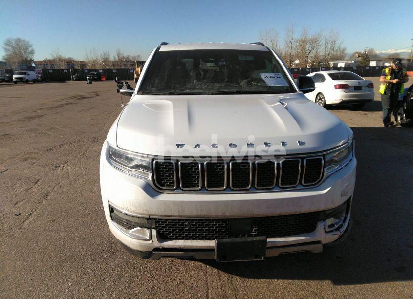 Photo 12 of 2024 Jeep Wagoneer L SERIES II 4X4 (VIN 1C4SJSBPXRS144944)