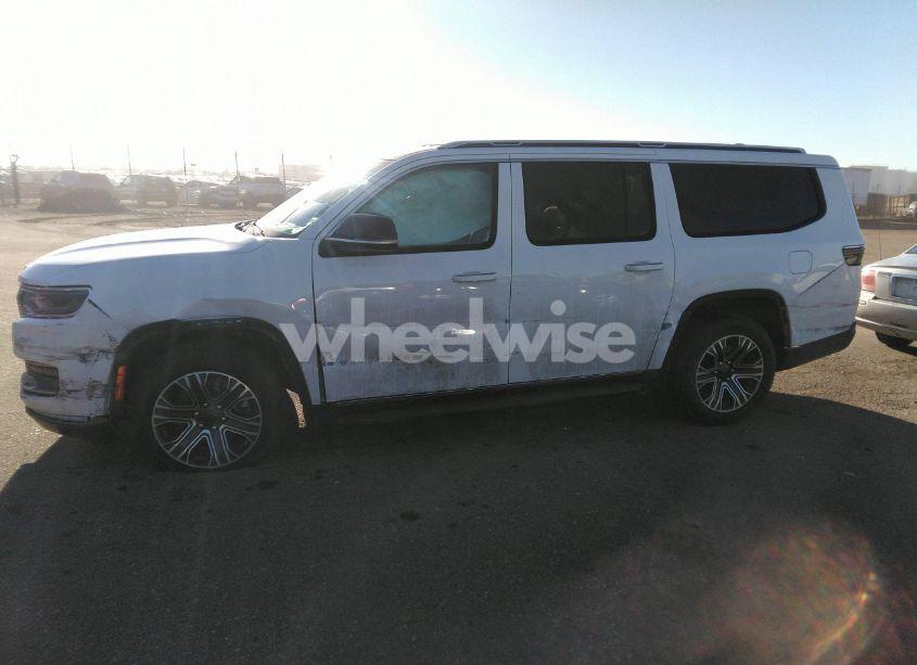 Photo 14 of 2024 Jeep Wagoneer L SERIES II 4X4 (VIN 1C4SJSBPXRS144944)