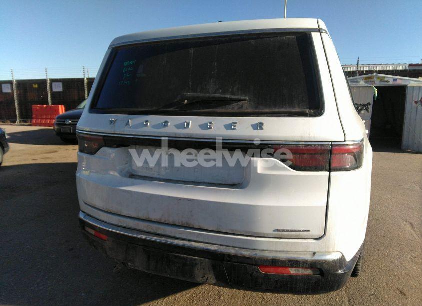 Photo 16 of 2024 Jeep Wagoneer L SERIES II 4X4 (VIN 1C4SJSBPXRS144944)