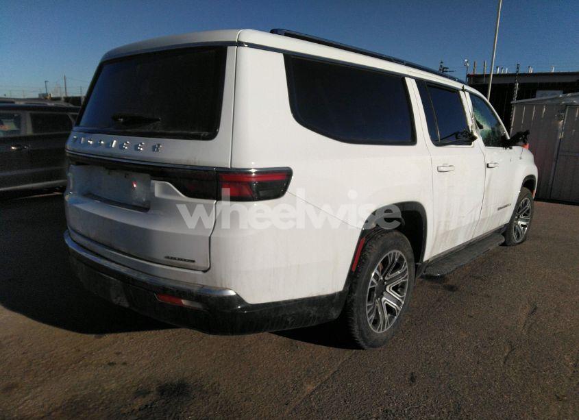 Photo 4 of 2024 Jeep Wagoneer L SERIES II 4X4 (VIN 1C4SJSBPXRS144944)