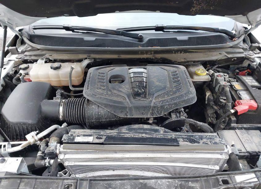 Photo 10 of 2024 Jeep Wagoneer L SERIES II 4X4 (VIN 1C4SJSBPXRS145205)