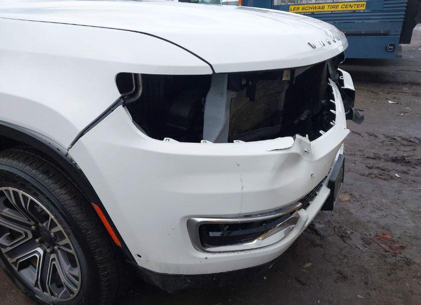 Photo 19 of 2024 Jeep Wagoneer L SERIES II 4X4 (VIN 1C4SJSBPXRS145205)