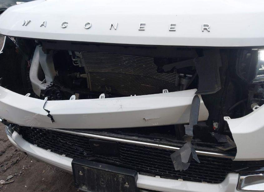 Photo 6 of 2024 Jeep Wagoneer L SERIES II 4X4 (VIN 1C4SJSBPXRS145205)