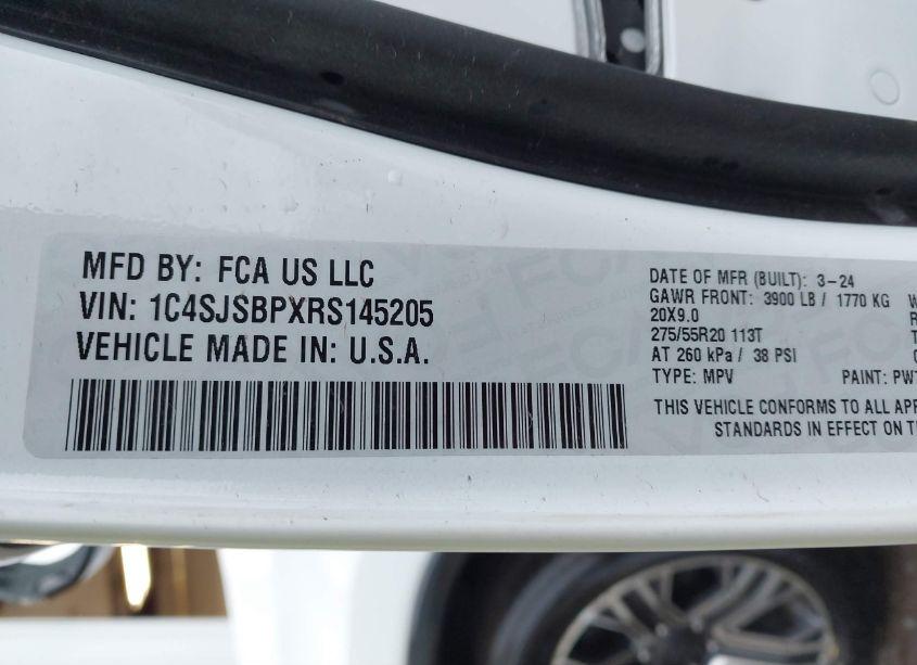 Photo 9 of 2024 Jeep Wagoneer L SERIES II 4X4 (VIN 1C4SJSBPXRS145205)