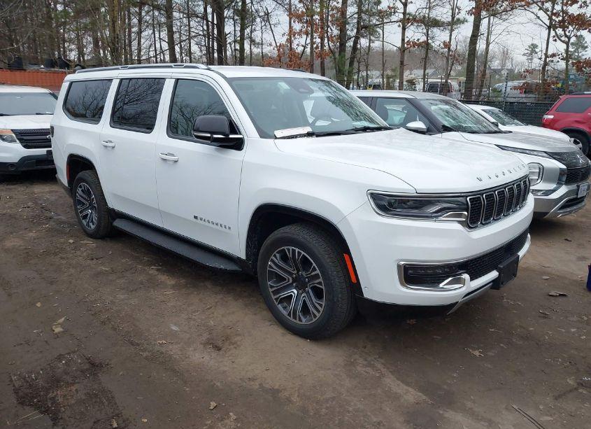 2024 Jeep Wagoneer L SERIES II 4X4 (VIN 1C4SJSBPXRS158570) main photo