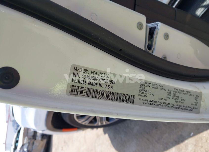 Photo 9 of 2024 Jeep Wagoneer L SERIES II 4X4 (VIN 1C4SJSBPXRS181928)