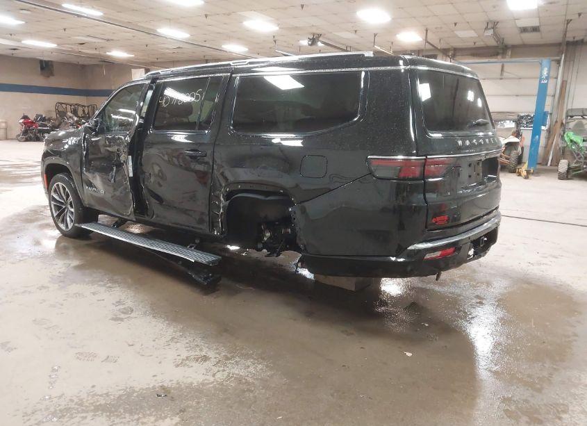 Photo 3 of 2024 Jeep Wagoneer L SERIES III 4X4 (VIN 1C4SJSDP4RS137162)