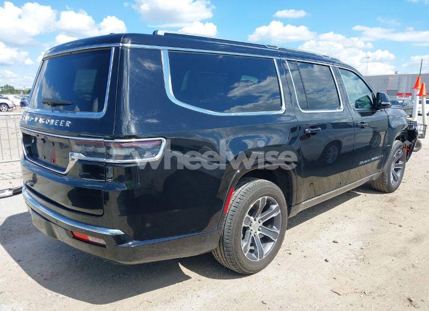 Photo 4 of 2024 Jeep Grand WAGONEER L 4X4 (VIN 1C4SJSEP6RS112360)