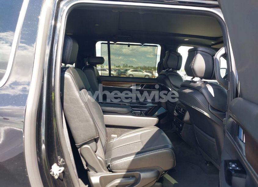 Photo 8 of 2024 Jeep Grand WAGONEER L 4X4 (VIN 1C4SJSEP6RS112360)