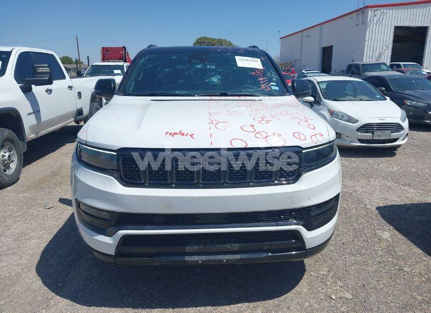 Photo 12 of 2024 Jeep Grand WAGONEER L SERIES II 4X4 (VIN 1C4SJSFP0RS131212)