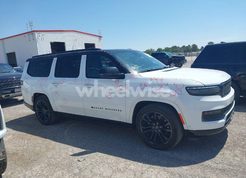 Photo 13 of 2024 Jeep Grand WAGONEER L SERIES II 4X4 (VIN 1C4SJSFP0RS131212)