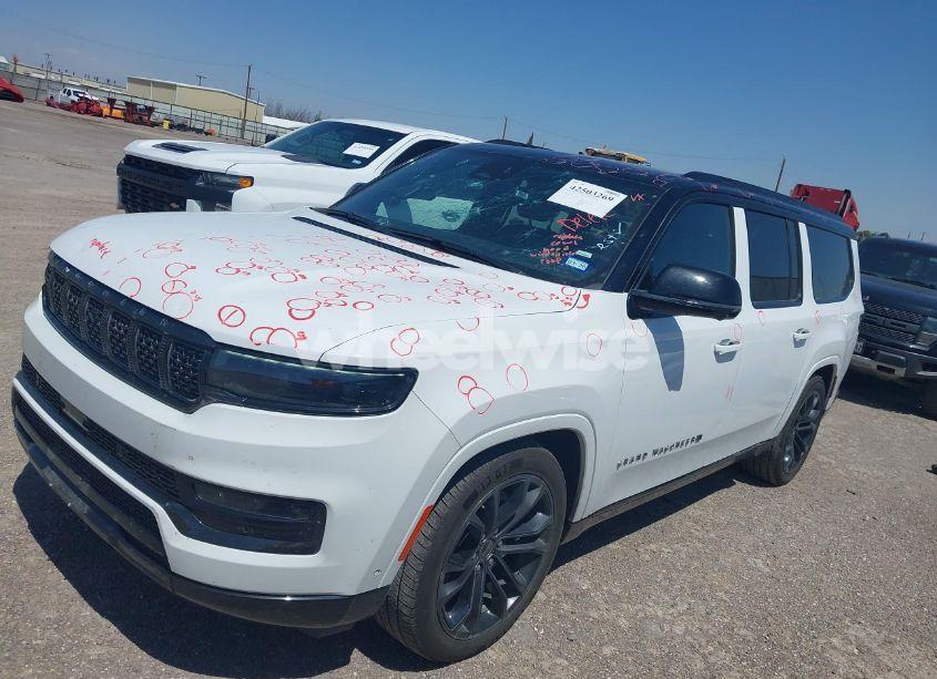 Photo 14 of 2024 Jeep Grand WAGONEER L SERIES II 4X4 (VIN 1C4SJSFP0RS131212)