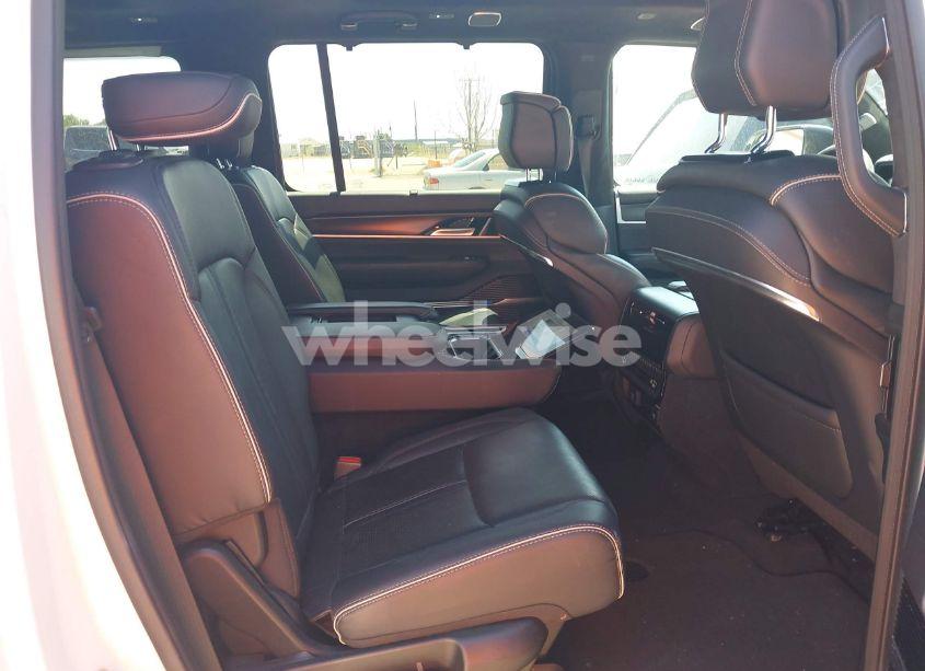Photo 8 of 2024 Jeep Grand WAGONEER L SERIES II 4X4 (VIN 1C4SJSFP0RS131212)