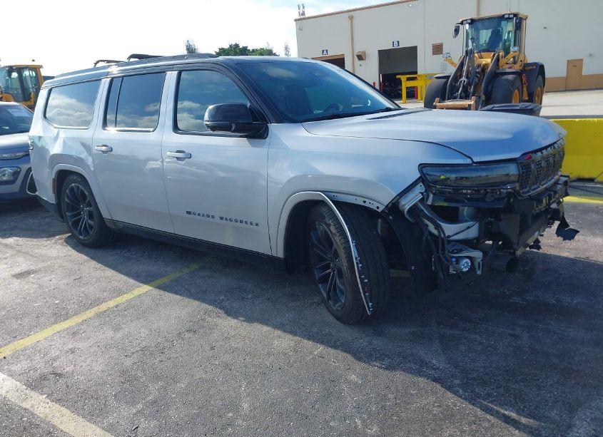 2024 Jeep Grand WAGONEER L SERIES II 4X4 (VIN 1C4SJSFP6RS132641) main photo