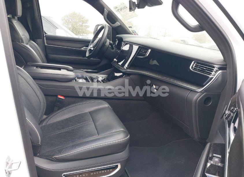 Photo 5 of 2024 Jeep Grand WAGONEER L SERIES II 4X4 (VIN 1C4SJSFP6RS150251)