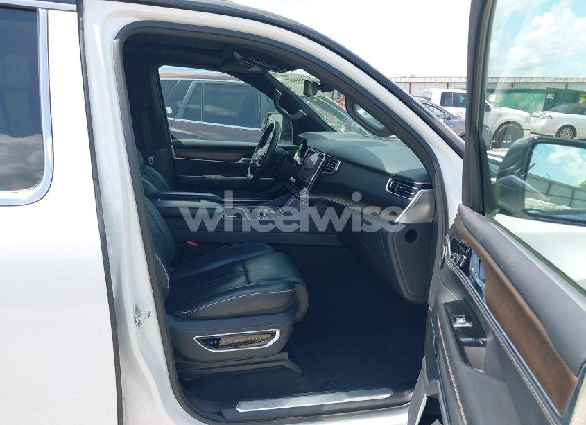 Photo 5 of 2023 Jeep Grand WAGONEER L SERIES II 4X4 (VIN 1C4SJSFP7PS530079)