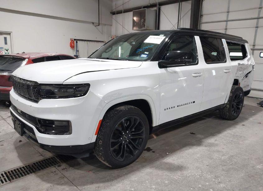 Photo 2 of 2024 Jeep Grand WAGONEER L SERIES II 4X4 (VIN 1C4SJSFP9RS131127)