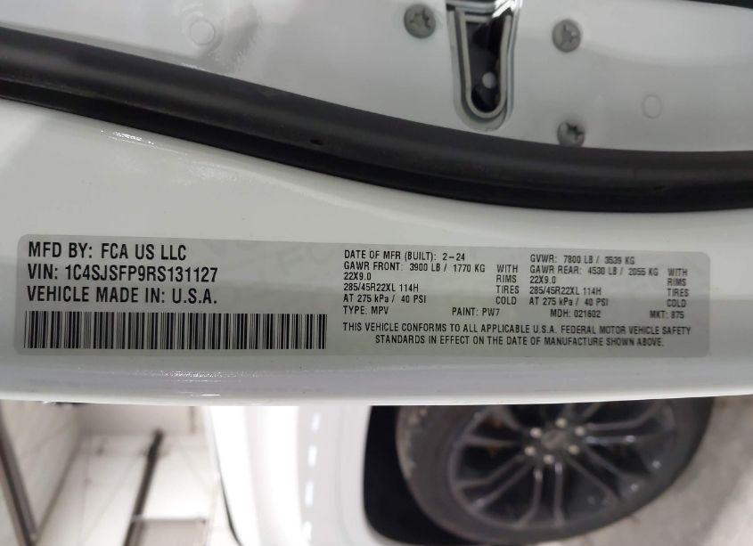 Photo 9 of 2024 Jeep Grand WAGONEER L SERIES II 4X4 (VIN 1C4SJSFP9RS131127)