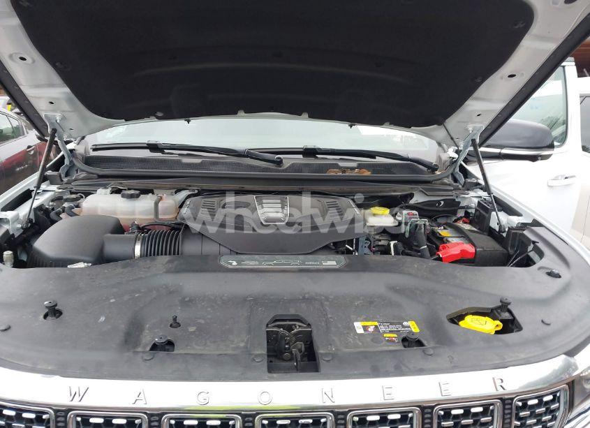 Photo 10 of 2024 Jeep Grand WAGONEER L SERIES III 4X4 (VIN 1C4SJSGPXRS184787)