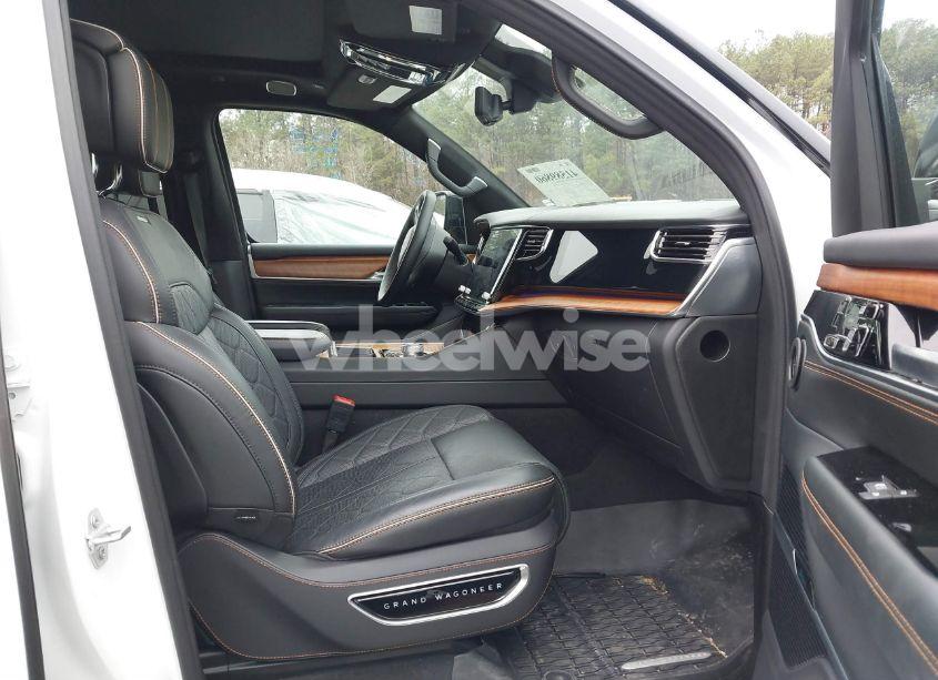 Photo 5 of 2024 Jeep Grand WAGONEER L SERIES III 4X4 (VIN 1C4SJSGPXRS184787)