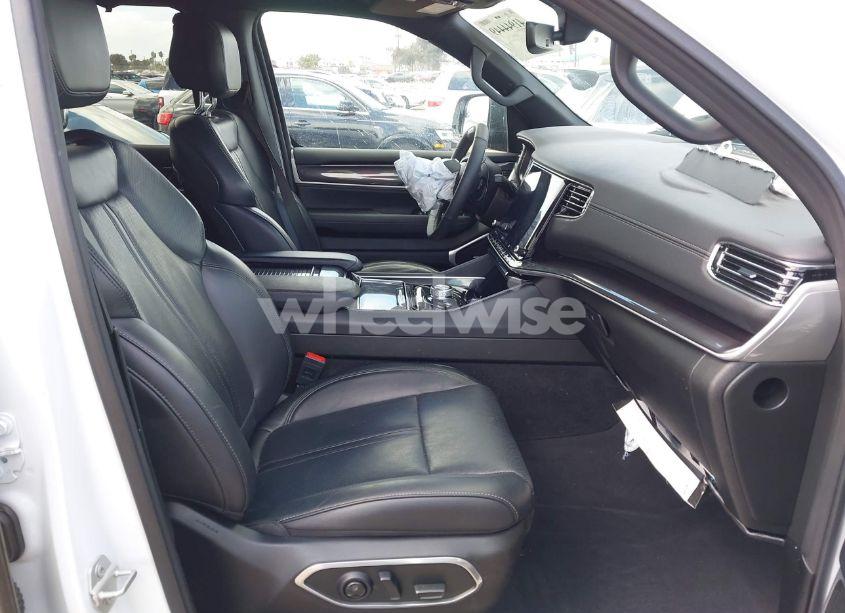 Photo 5 of 2024 Jeep Wagoneer SERIES I 4X2 (VIN 1C4SJUAP4RS154432)