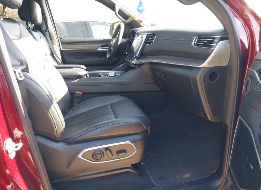 Photo 5 of 2024 Jeep Wagoneer SERIES II 4X2 (VIN 1C4SJUBP0RS177138)