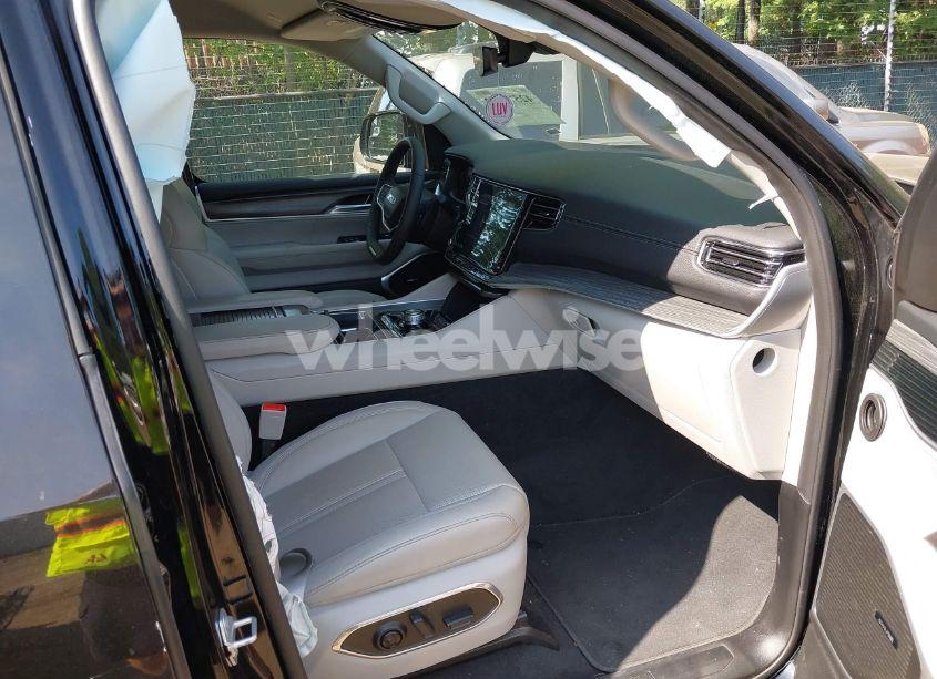 Photo 5 of 2024 Jeep Wagoneer SERIES II 4X2 (VIN 1C4SJUBP5RS126203)