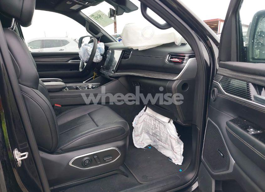 Photo 5 of 2024 Jeep Wagoneer SERIES II 4X2 (VIN 1C4SJUBP8RS135218)