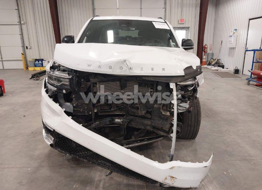 Photo 13 of 2024 Jeep Wagoneer SERIES II 4X2 (VIN 1C4SJUBPXRS136693)