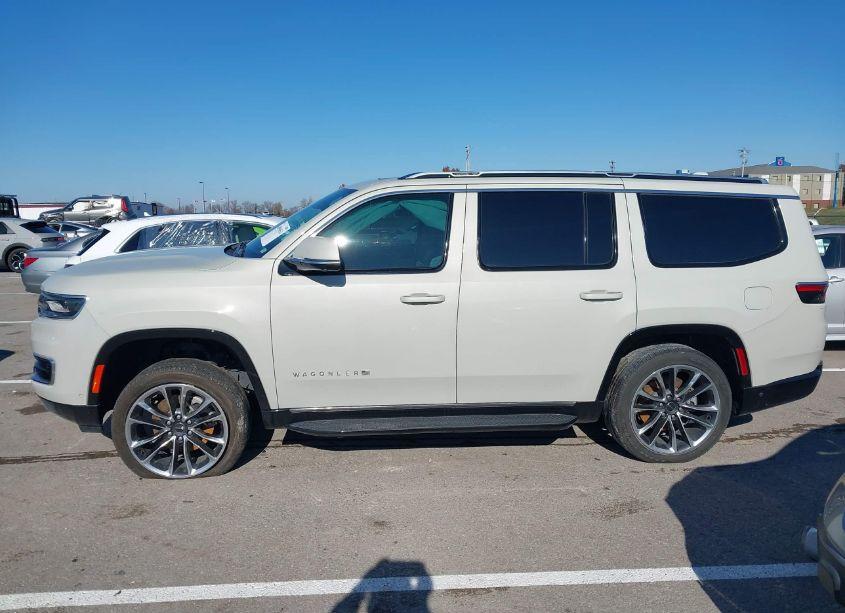 Photo 14 of 2022 Jeep Wagoneer SERIES II 4X2 (VIN 1C4SJUBT5NS151433)