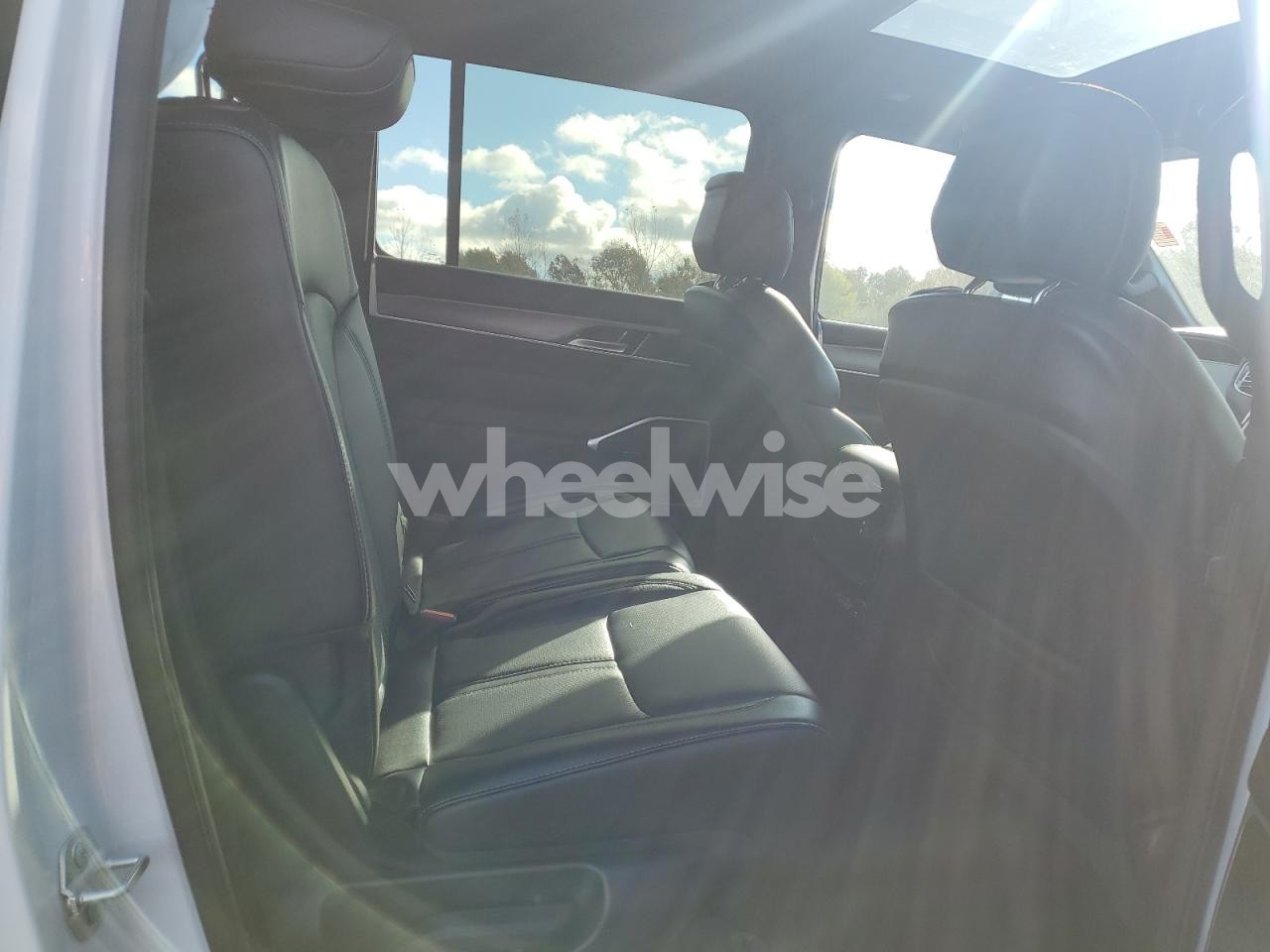 Photo 11 of 2025 JEEP WAGONEER SERIES I (VIN 1C4SJVAP0SS501699)