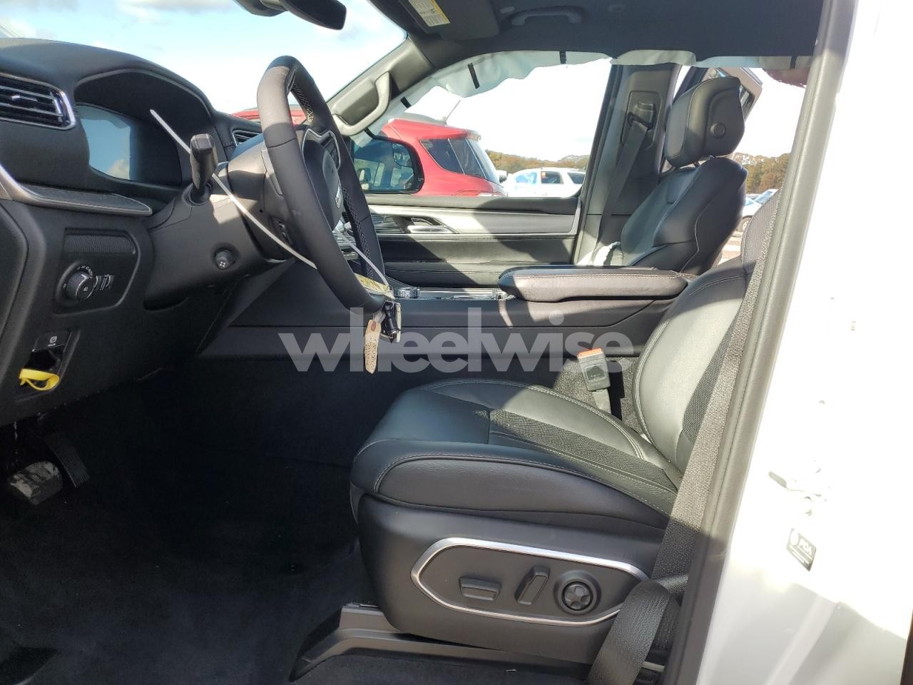 Photo 7 of 2025 JEEP WAGONEER SERIES I (VIN 1C4SJVAP0SS501699)