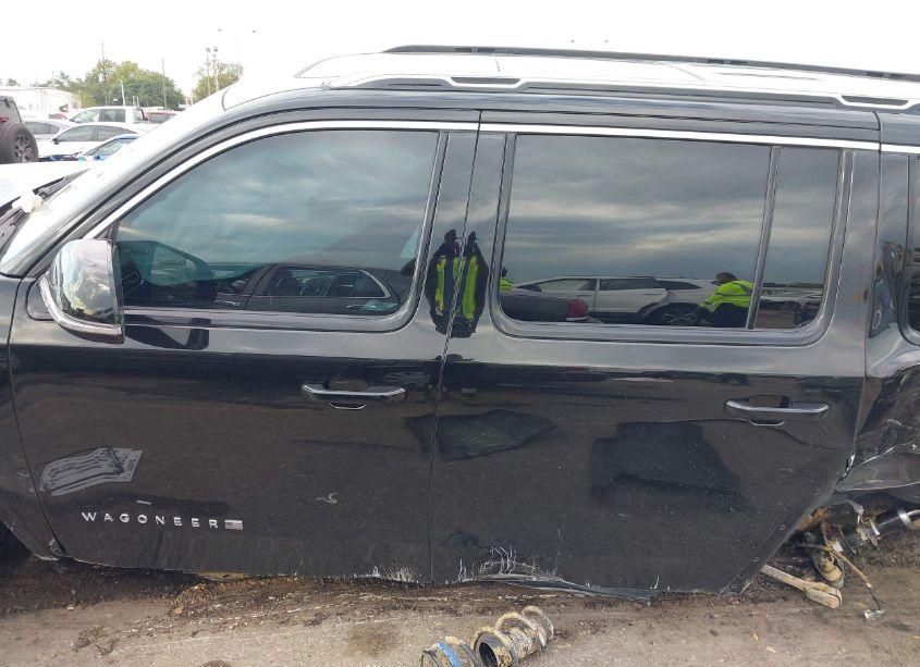 Photo 14 of 2024 Jeep Wagoneer SERIES I 4X4 (VIN 1C4SJVAP1RS108269)