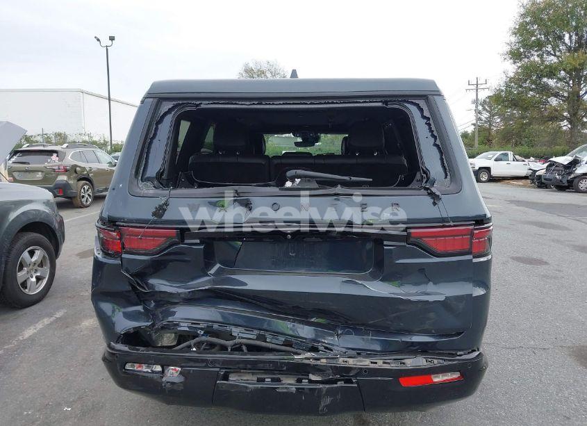 Photo 16 of 2022 Jeep Wagoneer SERIES I OBSIDIAN 4X4 (VIN 1C4SJVAT6NS217270)