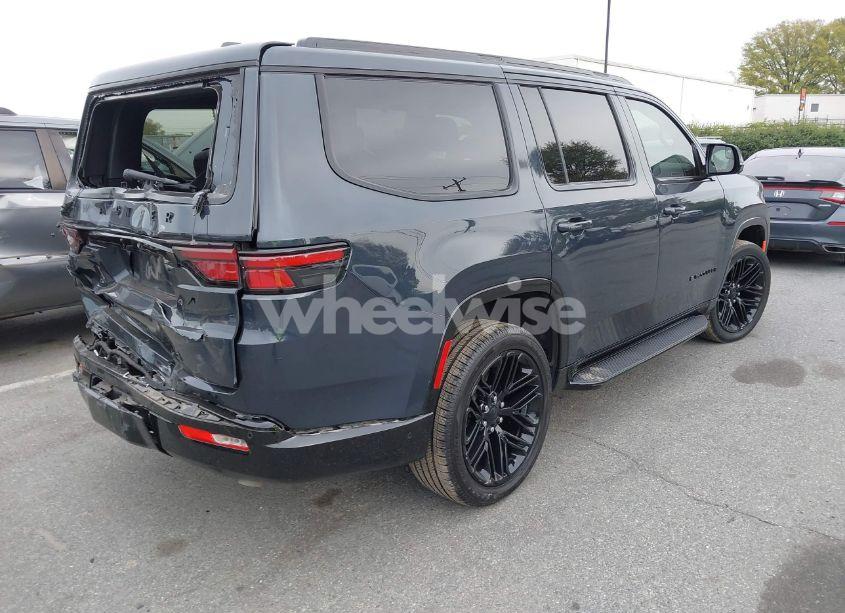 Photo 4 of 2022 Jeep Wagoneer SERIES I OBSIDIAN 4X4 (VIN 1C4SJVAT6NS217270)