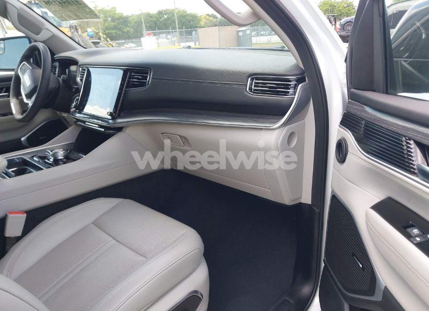 Photo 5 of 2024 Jeep Wagoneer SERIES II 4X4 (VIN 1C4SJVBP6RS101526)