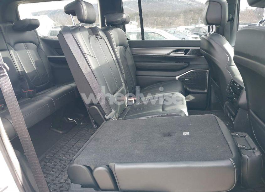 Photo 8 of 2024 Jeep Wagoneer SERIES II CARBIDE 4X4 (VIN 1C4SJVBP6RS102952)