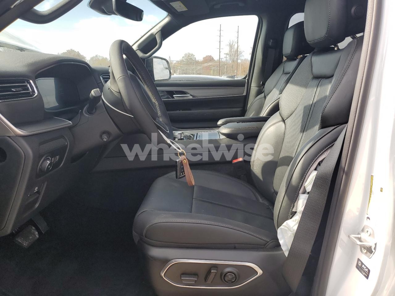 Photo 7 of 2025 JEEP WAGONEER SERIES II (VIN 1C4SJVBP6SS532812)