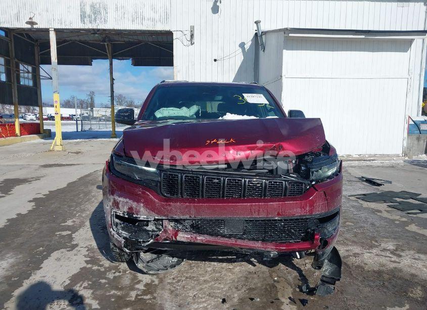 Photo 13 of 2024 Jeep Wagoneer SERIES II CARBIDE 4X4 (VIN 1C4SJVBPXRS103652)